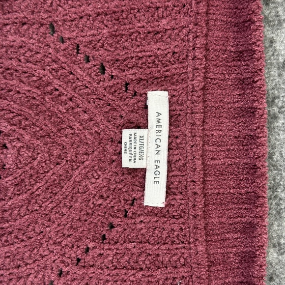 American Eagle Oversized, Cropped Sweater - Picture 5 of 6